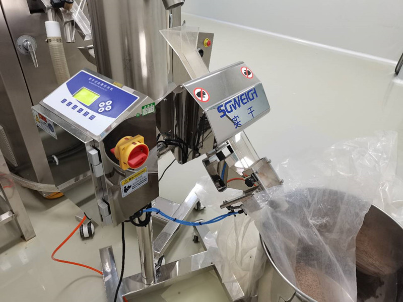 Vibration Conveyor Inline Tablet Metal Detector for Pharma Production - 21 CFR Part 11 Compliant Vibration Conveyor Inline Tablet Metal Detector for Pharma Production - 21 CFR Part 11 Compliant